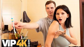 Genç (18+)...
