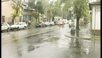 Göğüslü Ge...