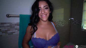 Mia Derin ...