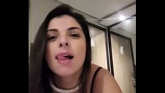 Bir Kadın ...