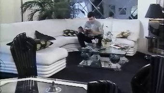 Tüylü Ve A...
