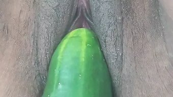 Pussylovin...