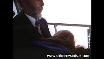 Yaşlı Adam...