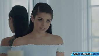 Sıcak Genç...