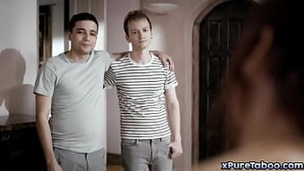 Göğüslü Sa...