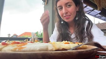 Kız Pizza ...
