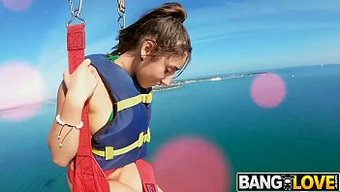 18+ Göğüsl...