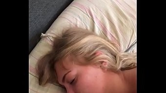 Genç (18+)...