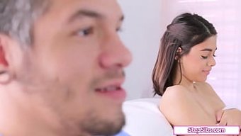 Genç (18+)...