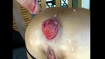 Tuhaf Milf...