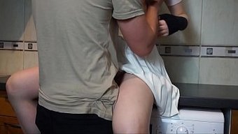 Genç (18+)...