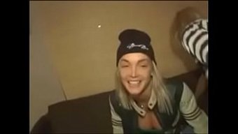 Sahne Arka...