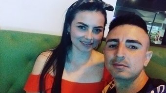 Göğüslü Ol...