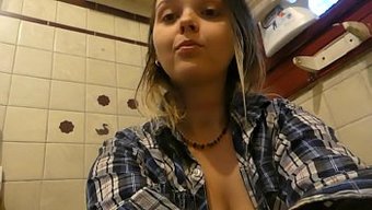 Renee Saku...