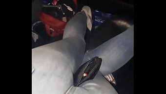 Genç (18+)...