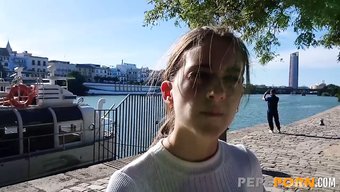 Genç Anita...