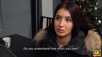 Borçlu Kız...