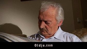 Yaşlı Adam...