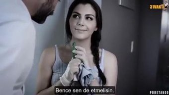 Hizmetçini...