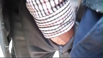 Yaşlı Adam...