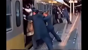 Tren, Halk...