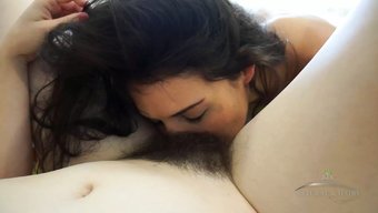Sarışın Ve...